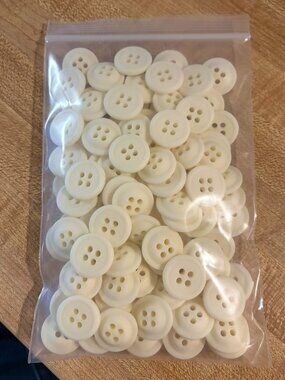3/4" White 4-hole Craft Buttons 100 pieces #9